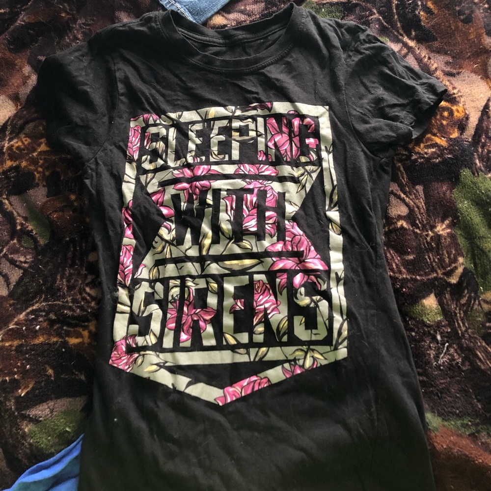 Sleeping with Sirens t-shirt